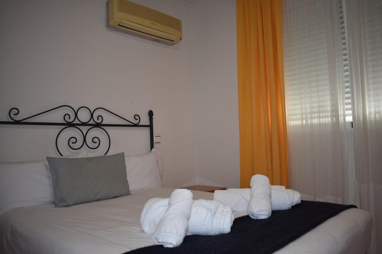 Hotel El Ancla Villanueva de la Cañada Habitación foto